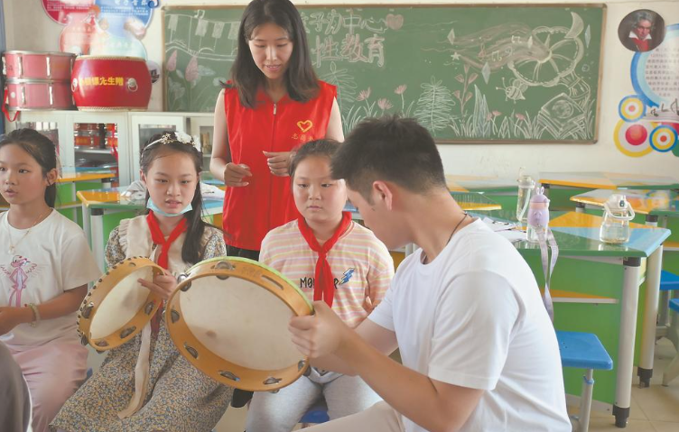 福州大學志愿服務團隊：“行走的音符”助力“流動的成長”