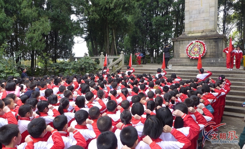 寧化縣廣泛開展清明祭英烈主題教育實踐活動